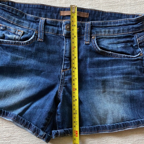Joe’s Rolled Up Jean Short - Picture 5 of 5